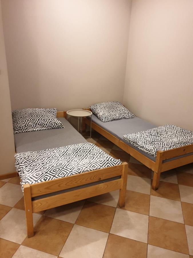 Aris Pokoje Goscinne Wojnicz Εξωτερικό φωτογραφία